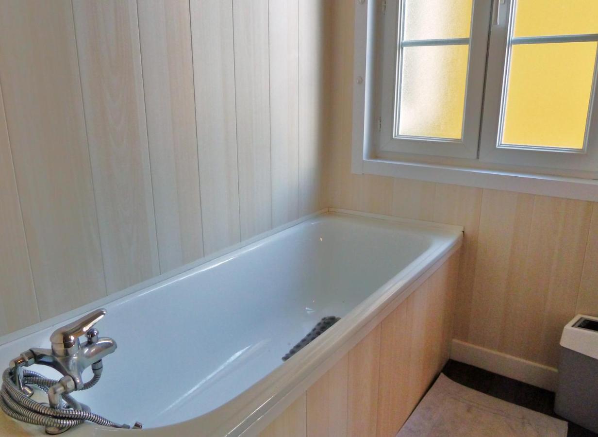 Vaste Appartement, Lumineux, 8 Couchages Eaux-Bonnes Buitenkant foto